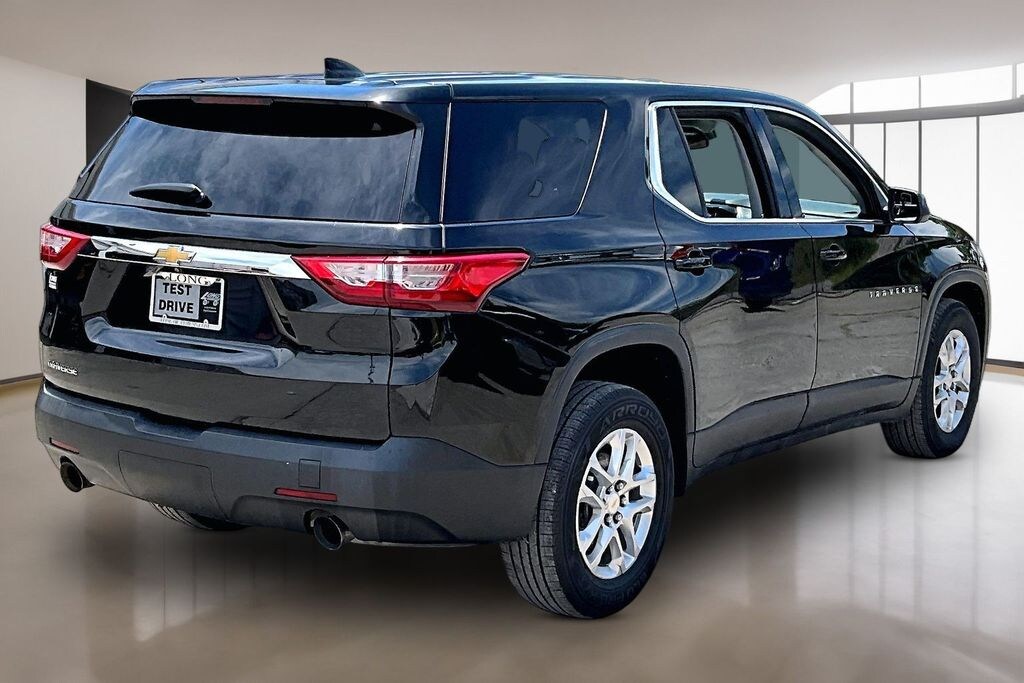 Used 2021 Chevrolet Traverse LS SUV