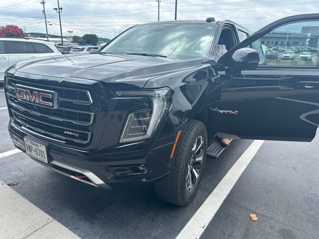 Used 2025 GMC Yukon XL AT4 SUV
