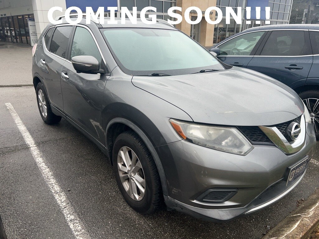 Used 2015 Nissan Rogue SV SUV