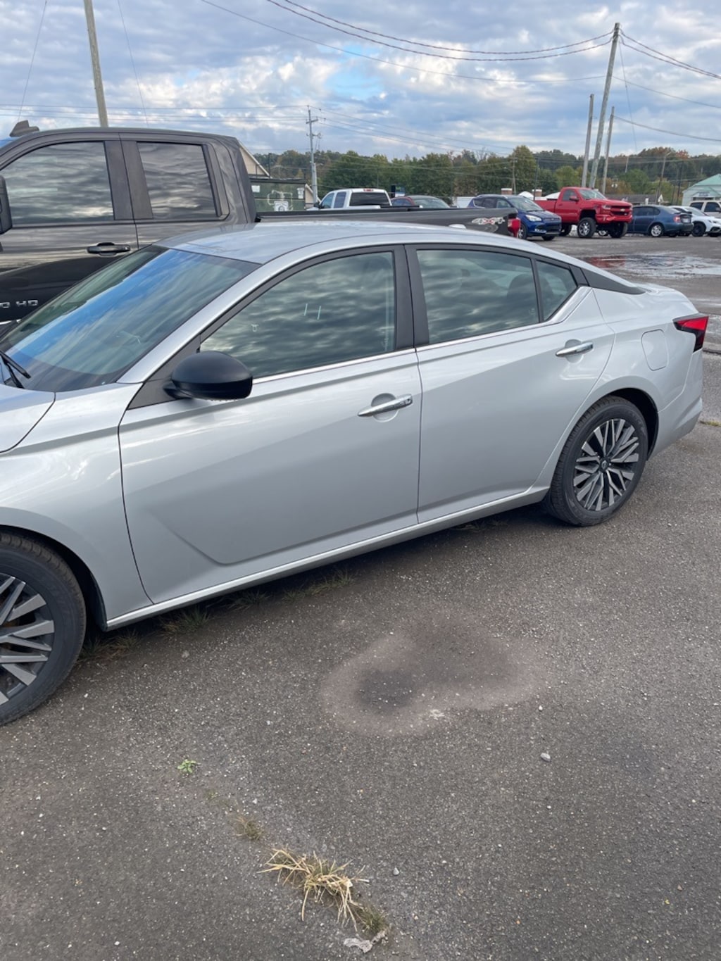 Used 2024 Nissan Altima 2.5 SV Sedan