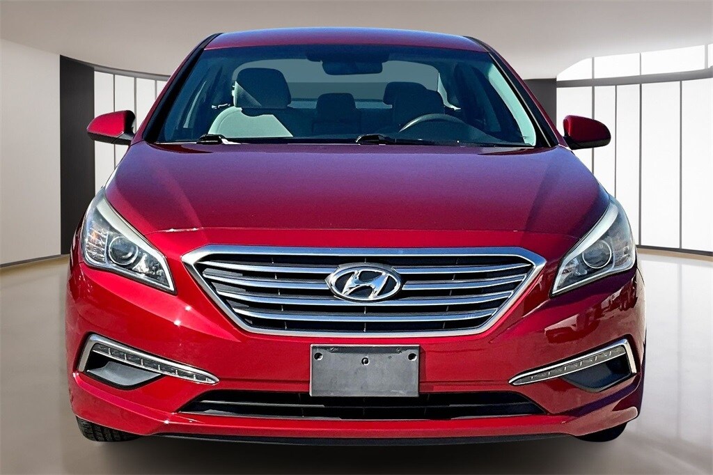 Used 2015 Hyundai Sonata SE Sedan