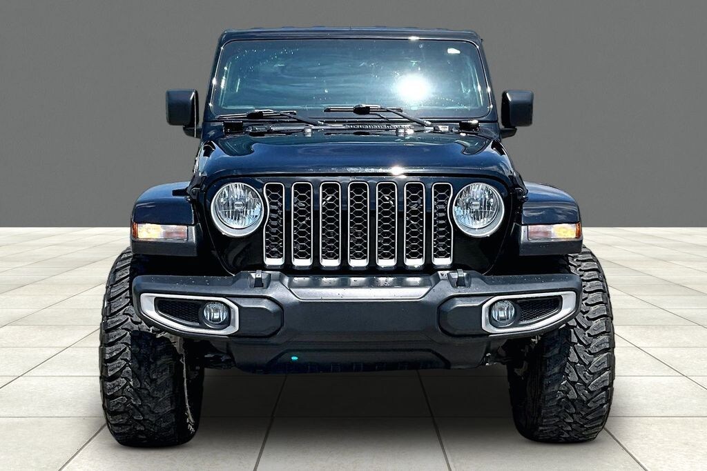 Used 2020 Jeep Gladiator Overland Truck