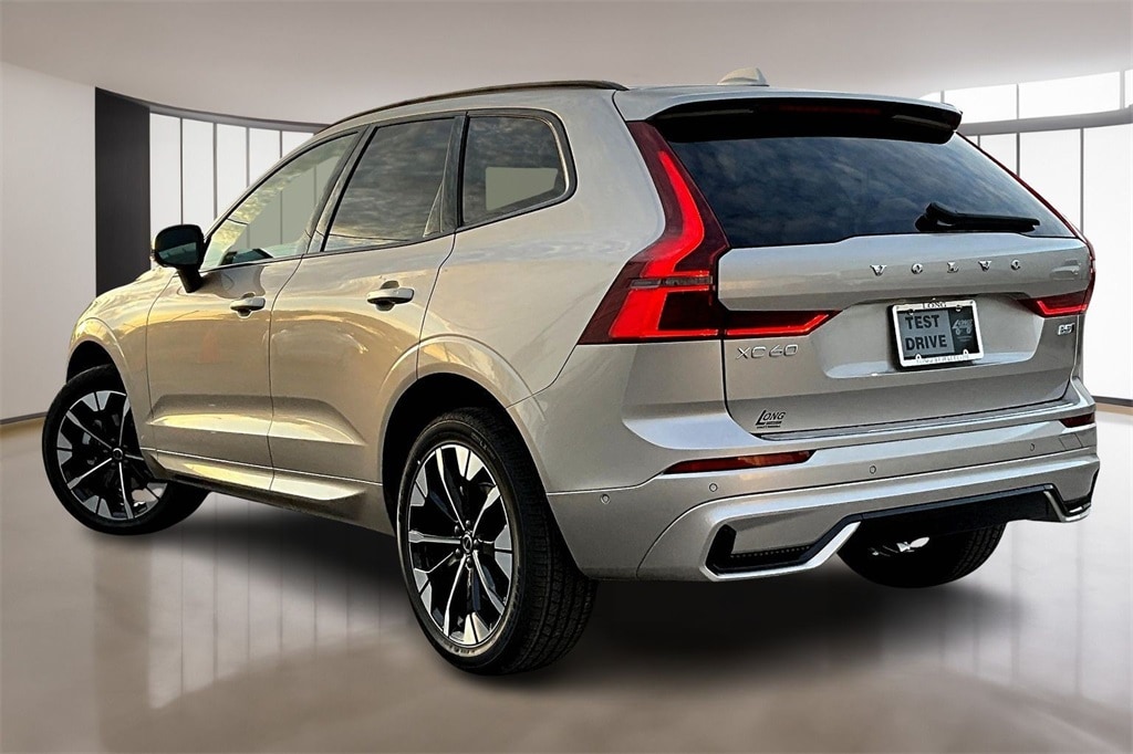 New 2026 Volvo XC60 B5 Plus SUV