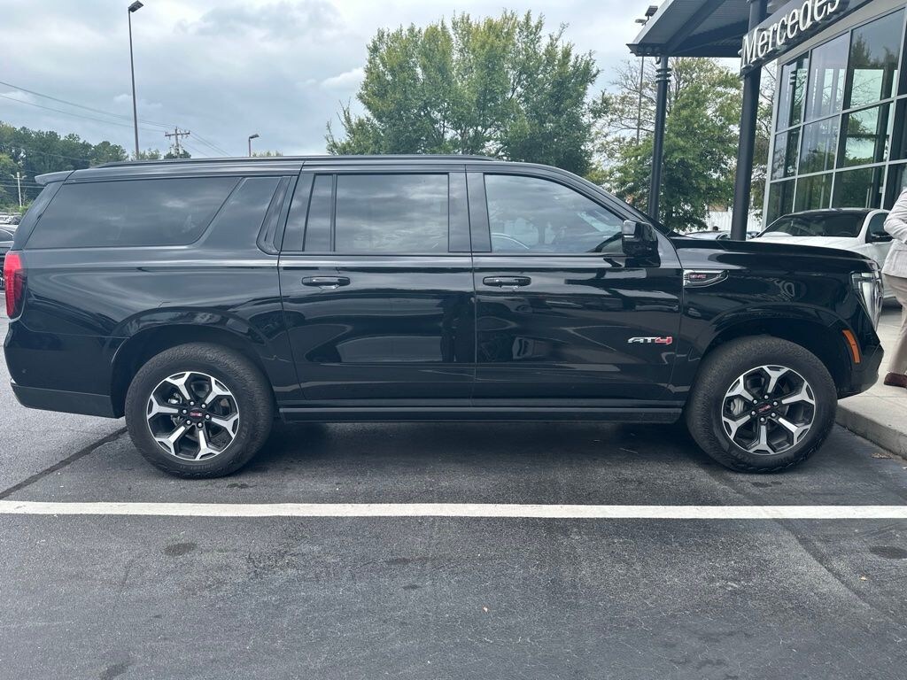 Used 2025 GMC Yukon XL AT4 SUV
