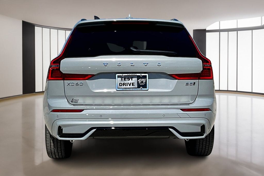 New 2026 Volvo XC60 B5 Plus SUV