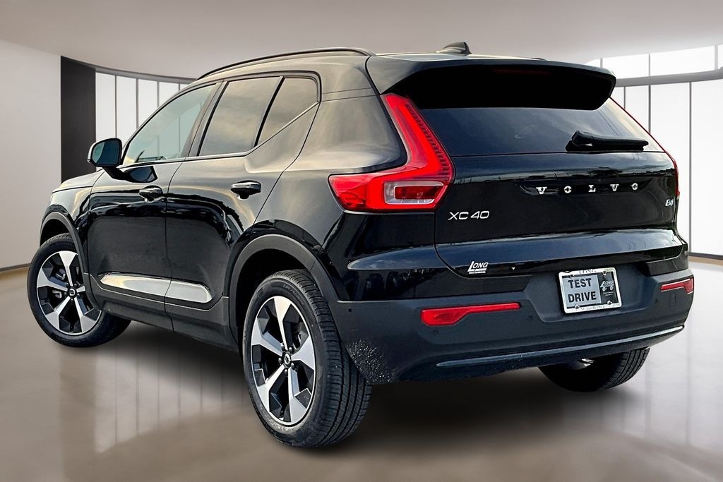 Used 2026 Volvo XC40 B4 Plus SUV