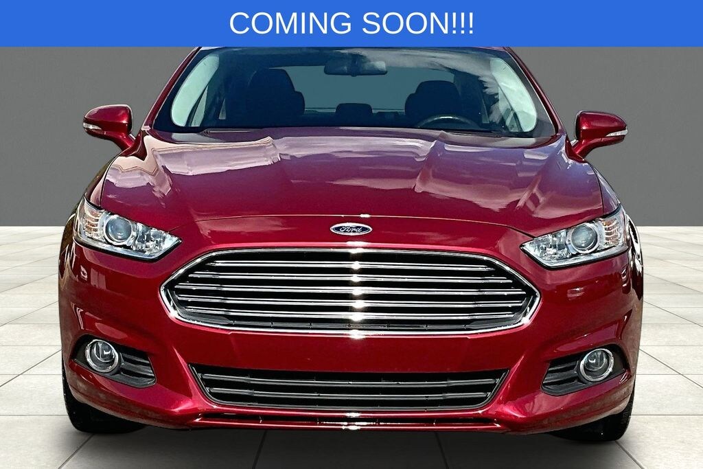 Used 2016 Ford Fusion SE Sedan