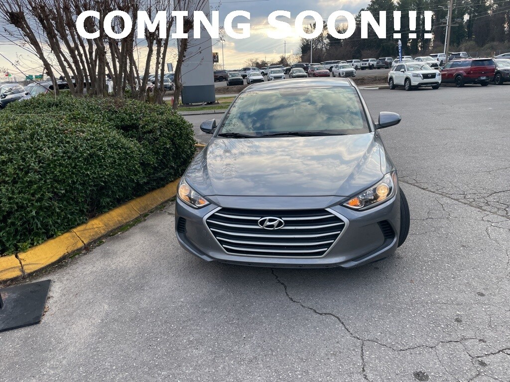 Used 2018 Hyundai Elantra SE Sedan
