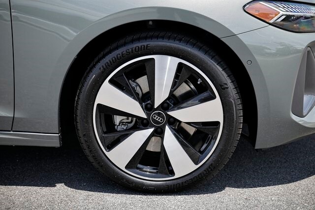 2025 Audi A5 2.0T Premium Plus photo 4