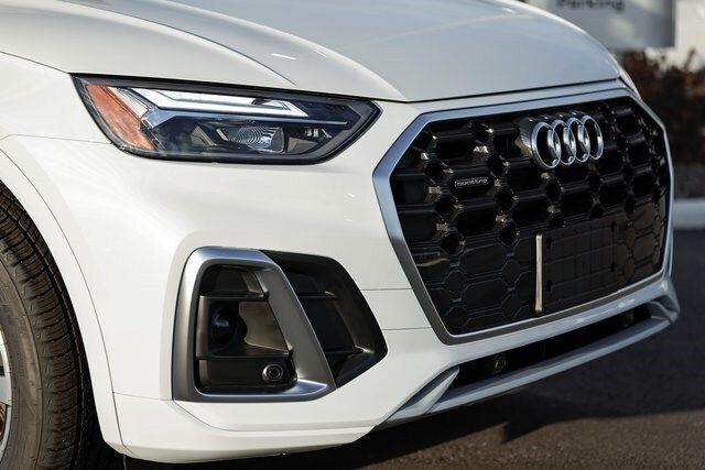 2025 Audi Q5 45 S line Premium photo 3