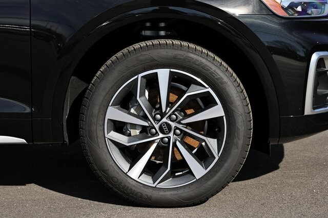 2025 Audi Q5 45 S line Premium photo 4