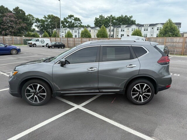 2019 Nissan Rogue SL photo 4