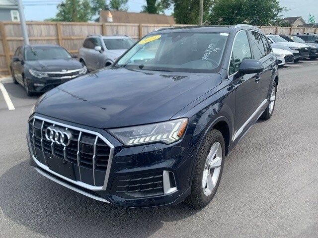 2024 Audi Q7 45 Premium Plus photo 3