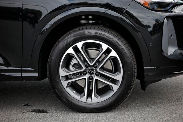 2025 Audi Q5 2.0T Premium photo 4