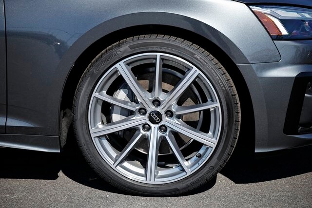2025 Audi A5 45 S line Premium photo 4