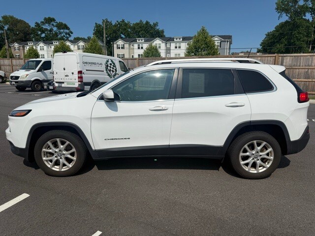 2018 Jeep Cherokee Latitude photo 2