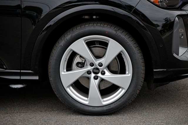 2025 Audi Q5 2.0T Prestige photo 4