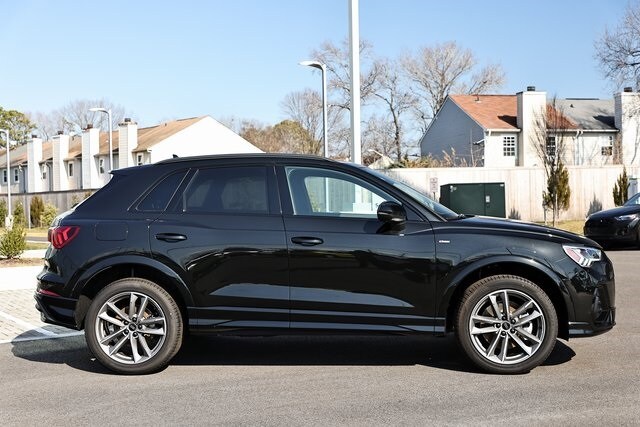 2025 Audi Q3 Premium photo 3