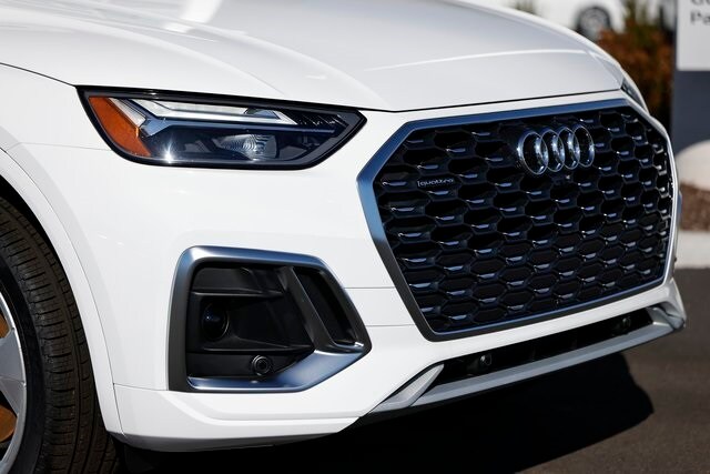 2025 Audi Q5 Sportback 45 S line Premium Plus photo 3