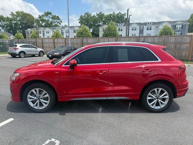 2023 Audi Q3 Premium Plus S line photo 2