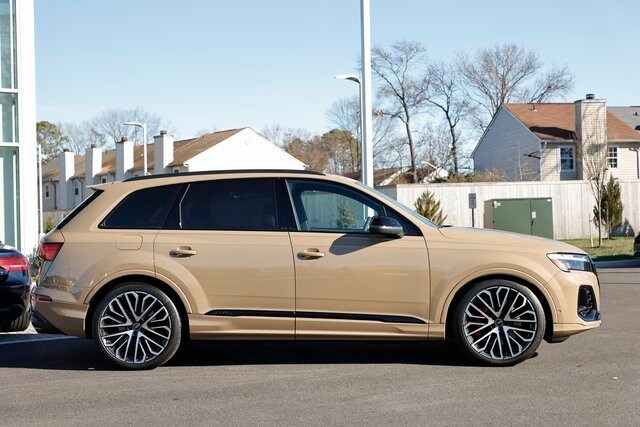2025 Audi SQ7 Premium Plus photo 4