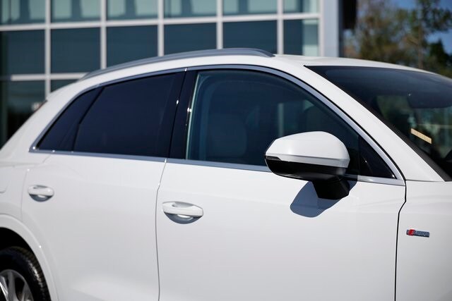 2025 Audi Q3 Premium Plus photo 4