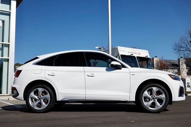 2025 Audi Q5 Sportback 45 S line Premium Plus photo 4