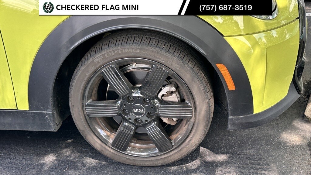 2024 Mini Cooper Signature Convertible photo 3