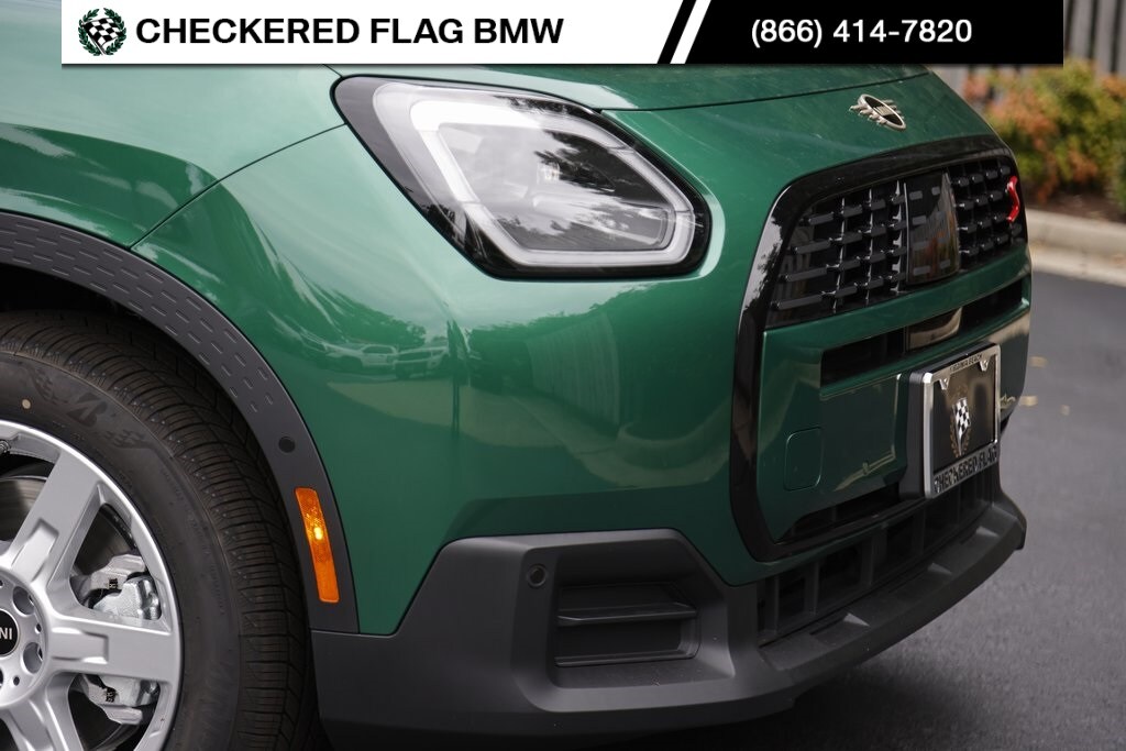 2025 Mini Cooper S ALL4 photo 3