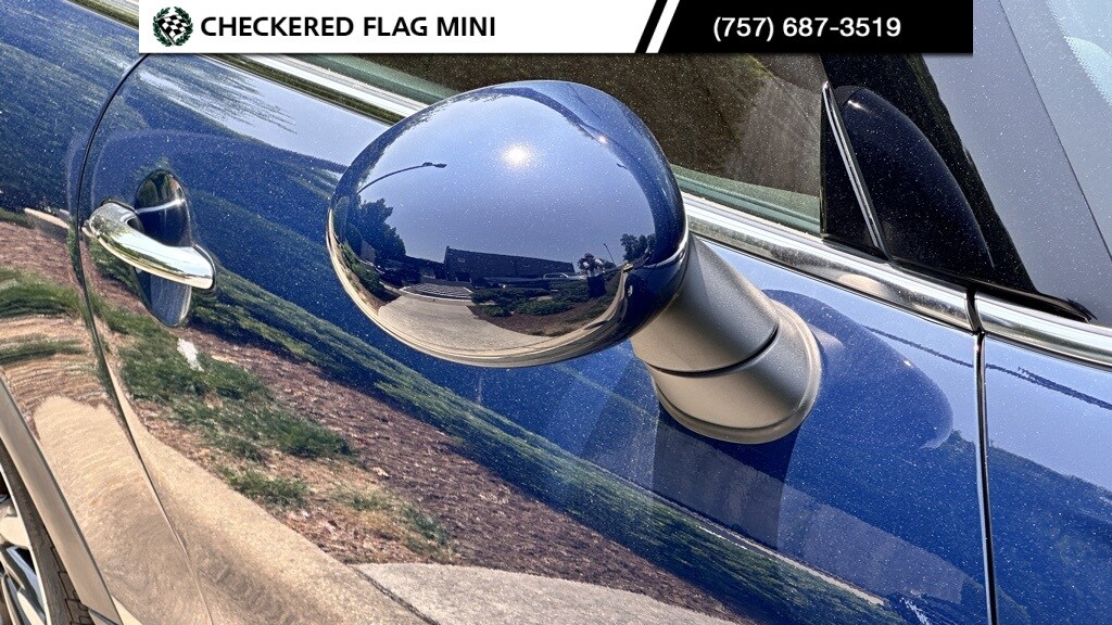 2019 Mini Cooper S Iconic photo 3