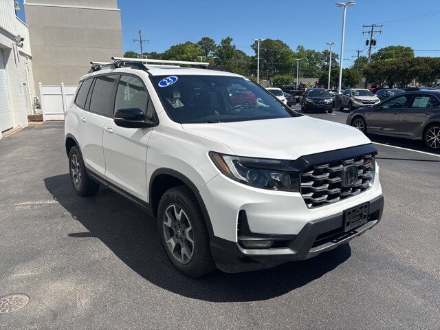 2023 Honda Passport TrailSport photo 2