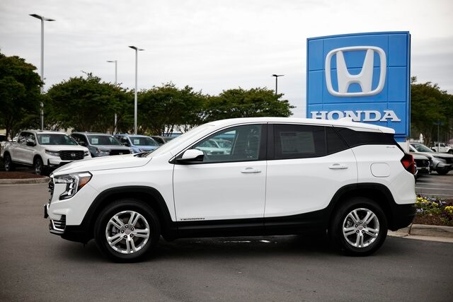 2024 Gmc Terrain SLE photo 4