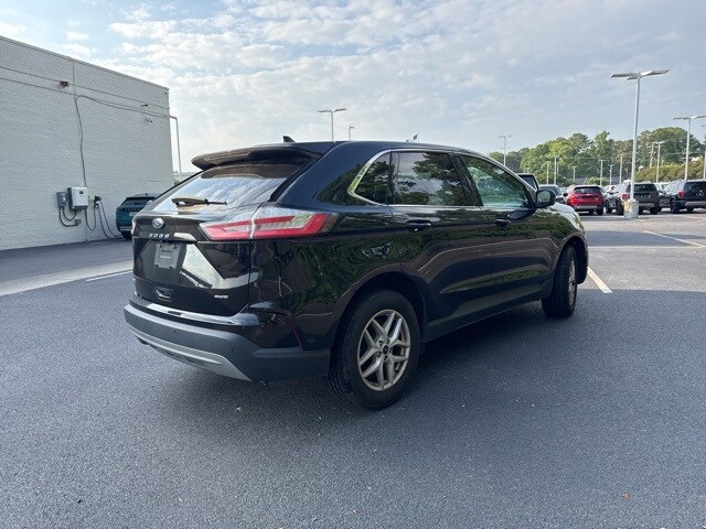 2023 Ford Edge SEL photo 3