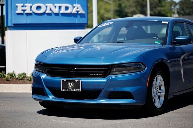 2022 Dodge Charger SXT photo 2