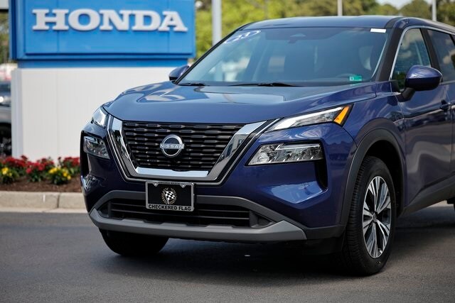 2023 Nissan Rogue SV photo 2