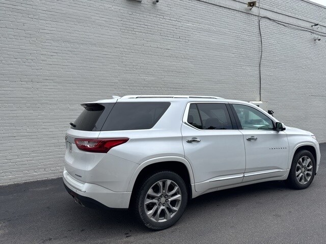 2019 Chevrolet Traverse Premier photo 3