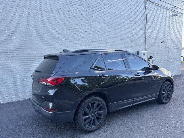 2022 Chevrolet Equinox RS photo 2