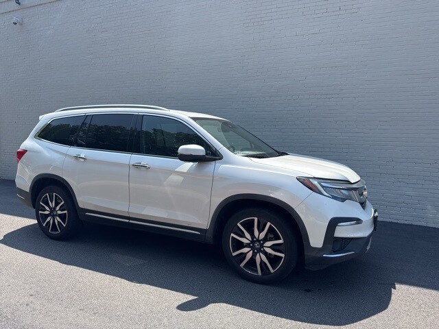 2019 Honda Pilot Elite photo 2