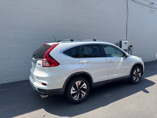 2015 Honda CR-V Touring photo 3