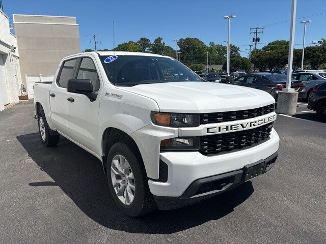 2022 Chevrolet Silverado 1500 Custom photo 3