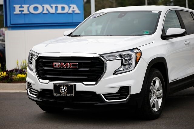 2024 Gmc Terrain SLE photo 2