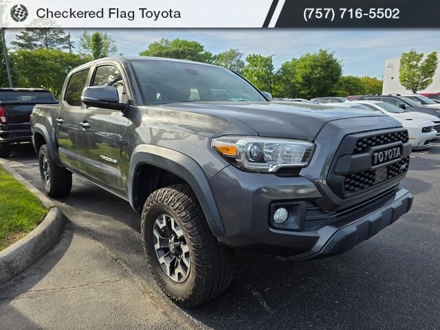 2019 Toyota Tacoma TRD Off-Road photo 3