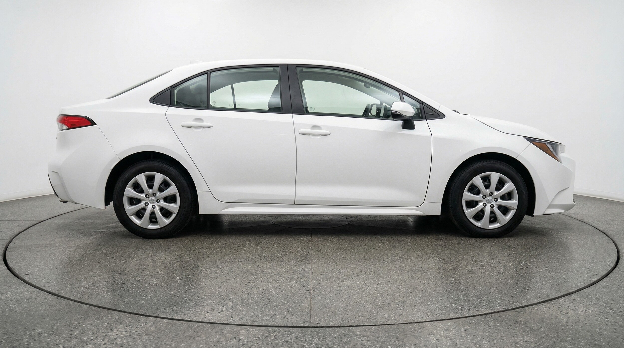 Thumbnail: 2025 Toyota Corolla - 8