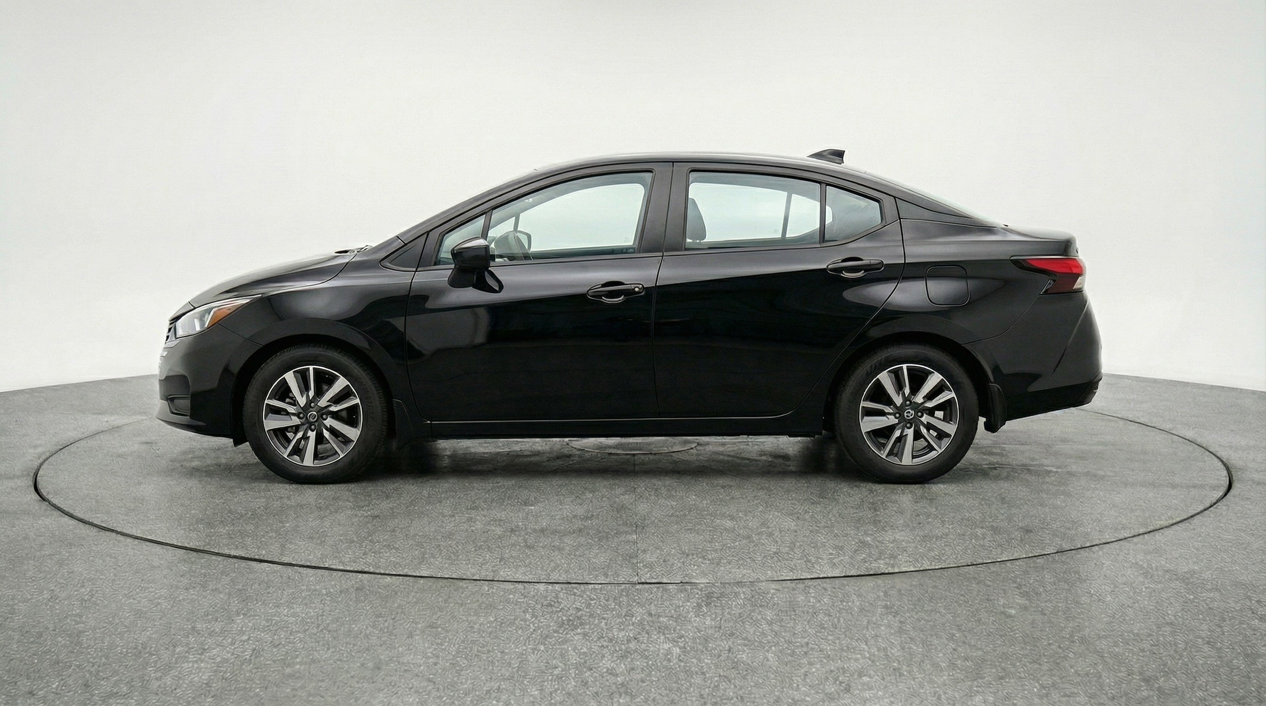 Thumbnail: 2025 Nissan Versa - 5