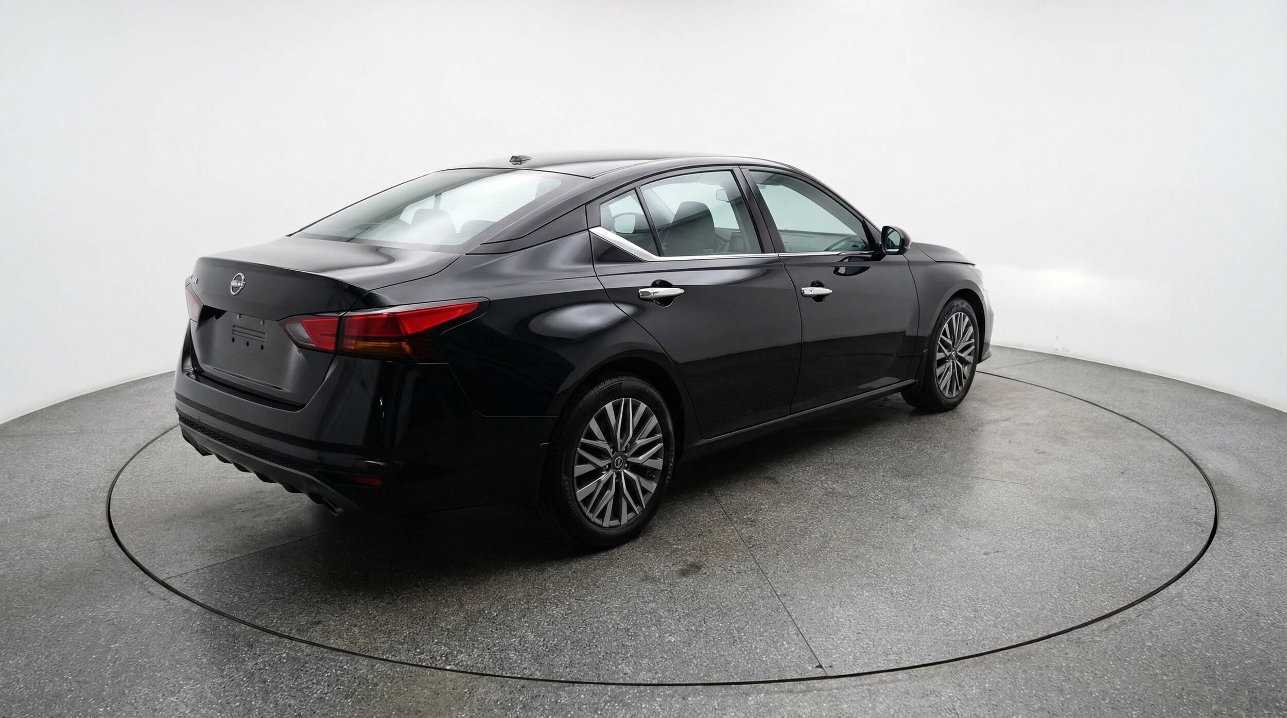 Thumbnail: 2025 Nissan Altima - 7