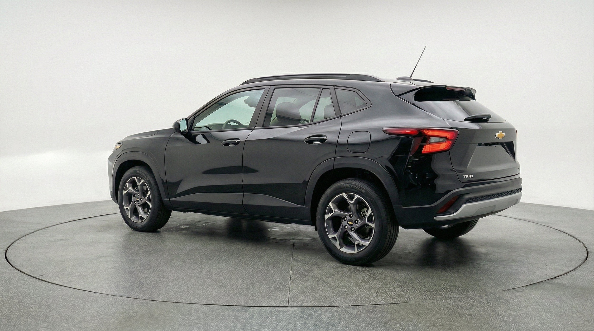 Thumbnail: 2025 Chevrolet Trax - 6