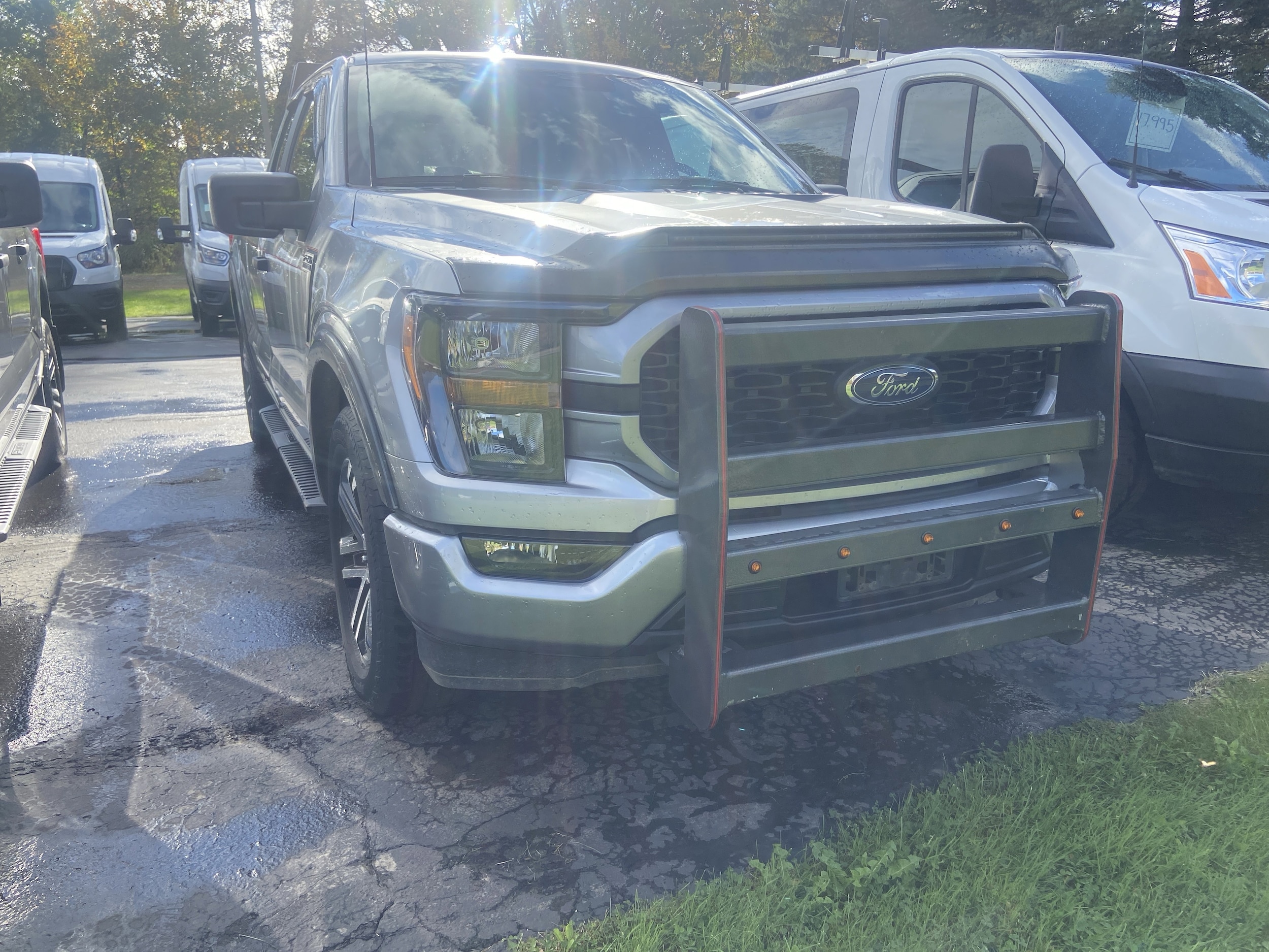 2023 Ford F-150 XL's photo