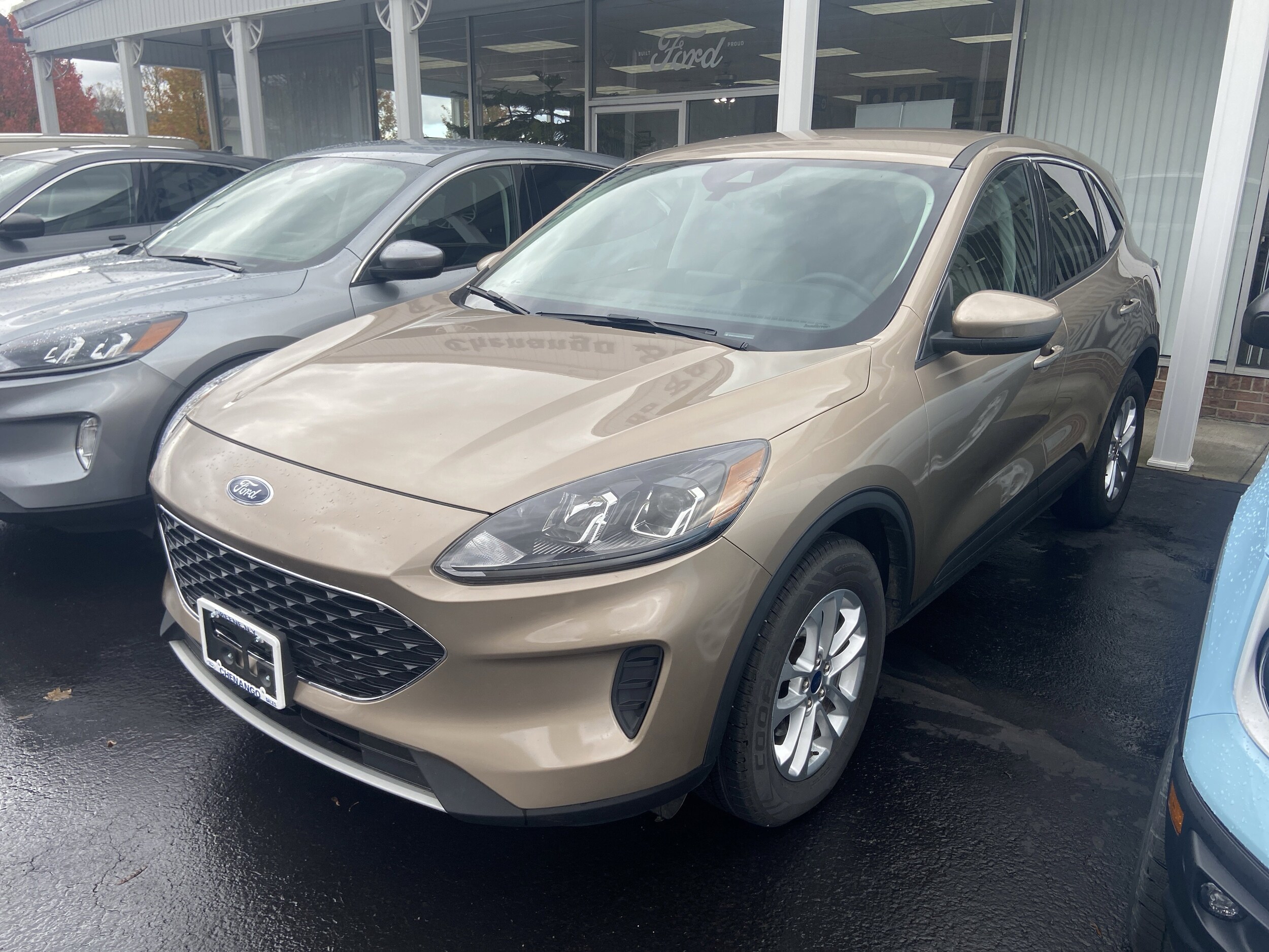 2021 Ford Escape SE photo 4