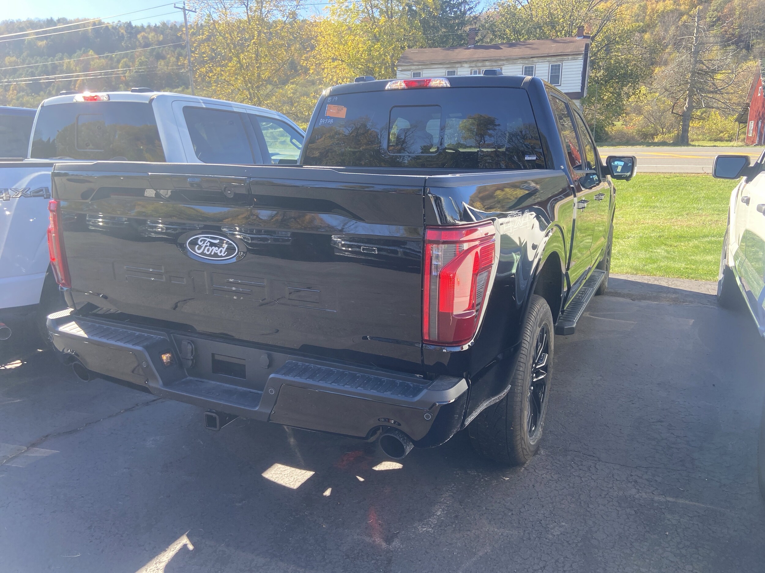 2025 Ford F-150 XLT photo 2