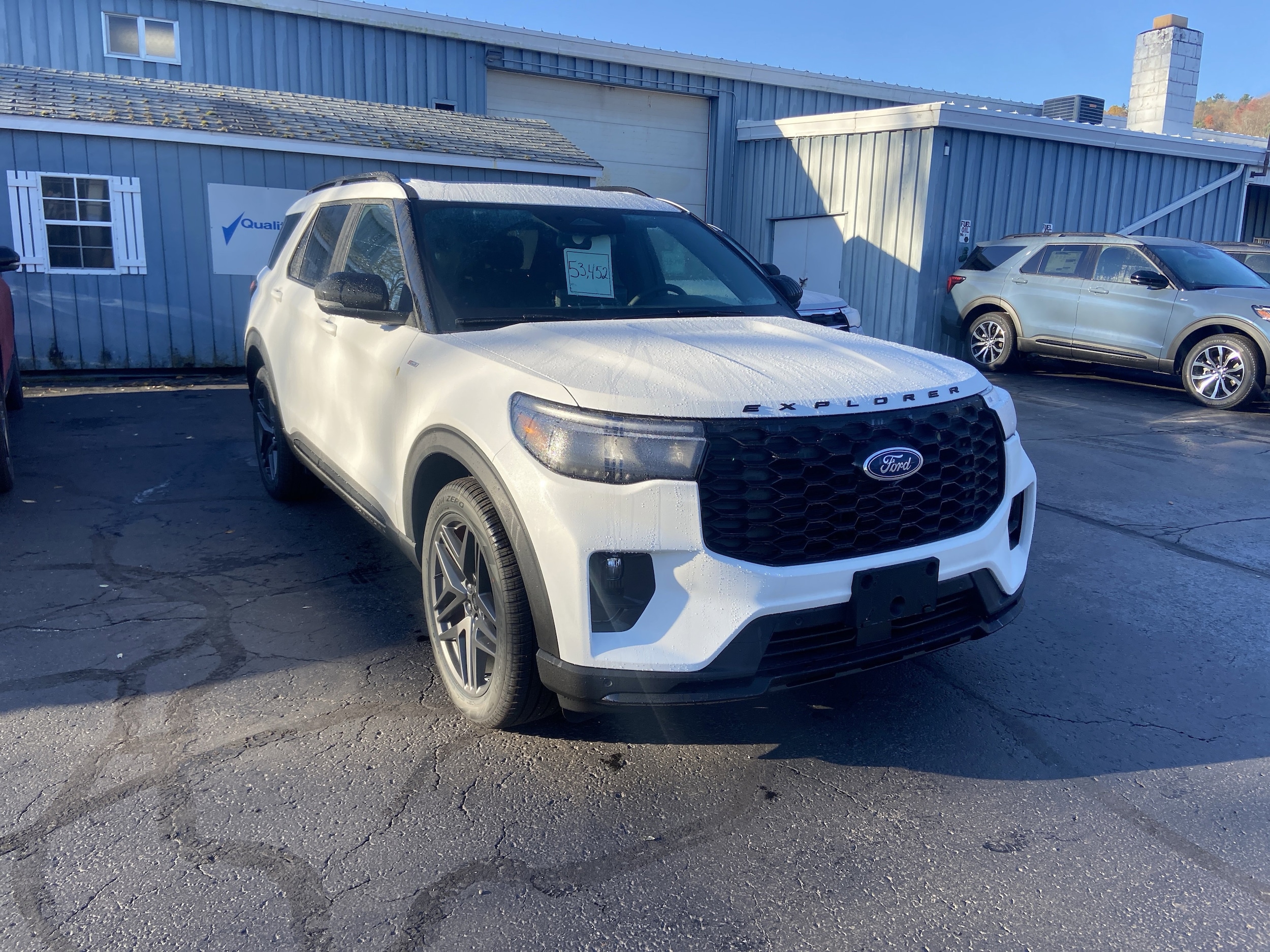 2026 Ford Explorer ST-LINE's photo